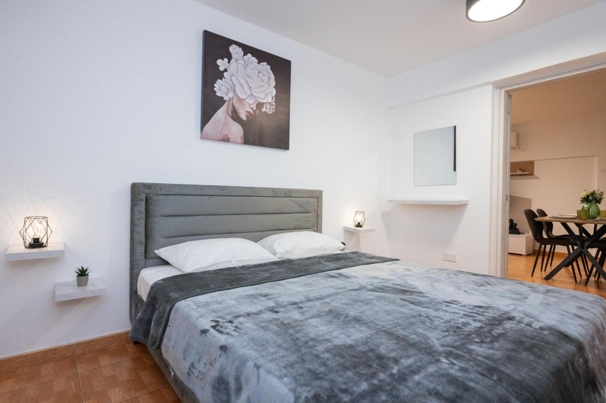 Napa Centrale Suites Agia Napa Buitenkant foto