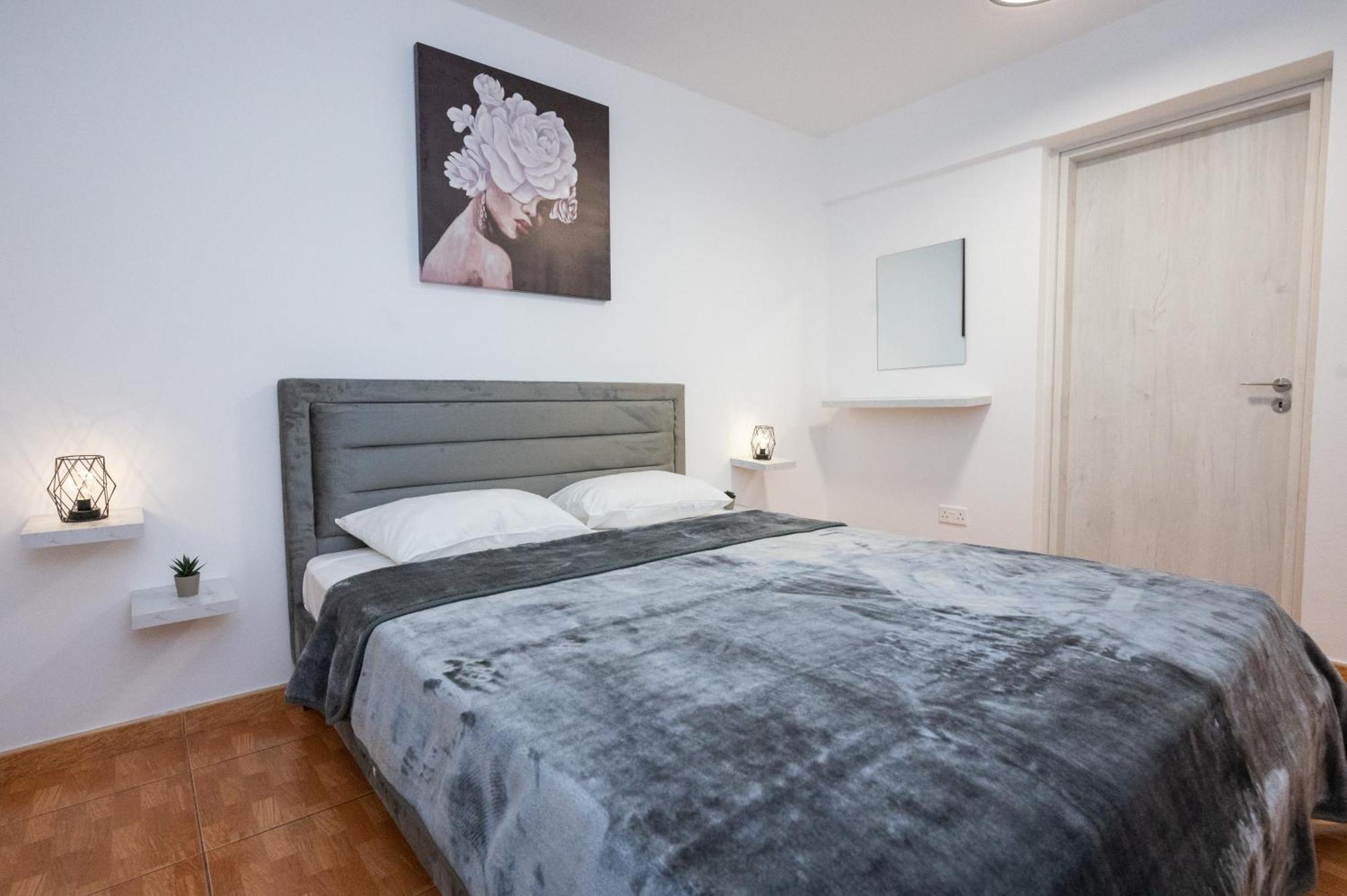 Napa Centrale Suites Agia Napa Buitenkant foto