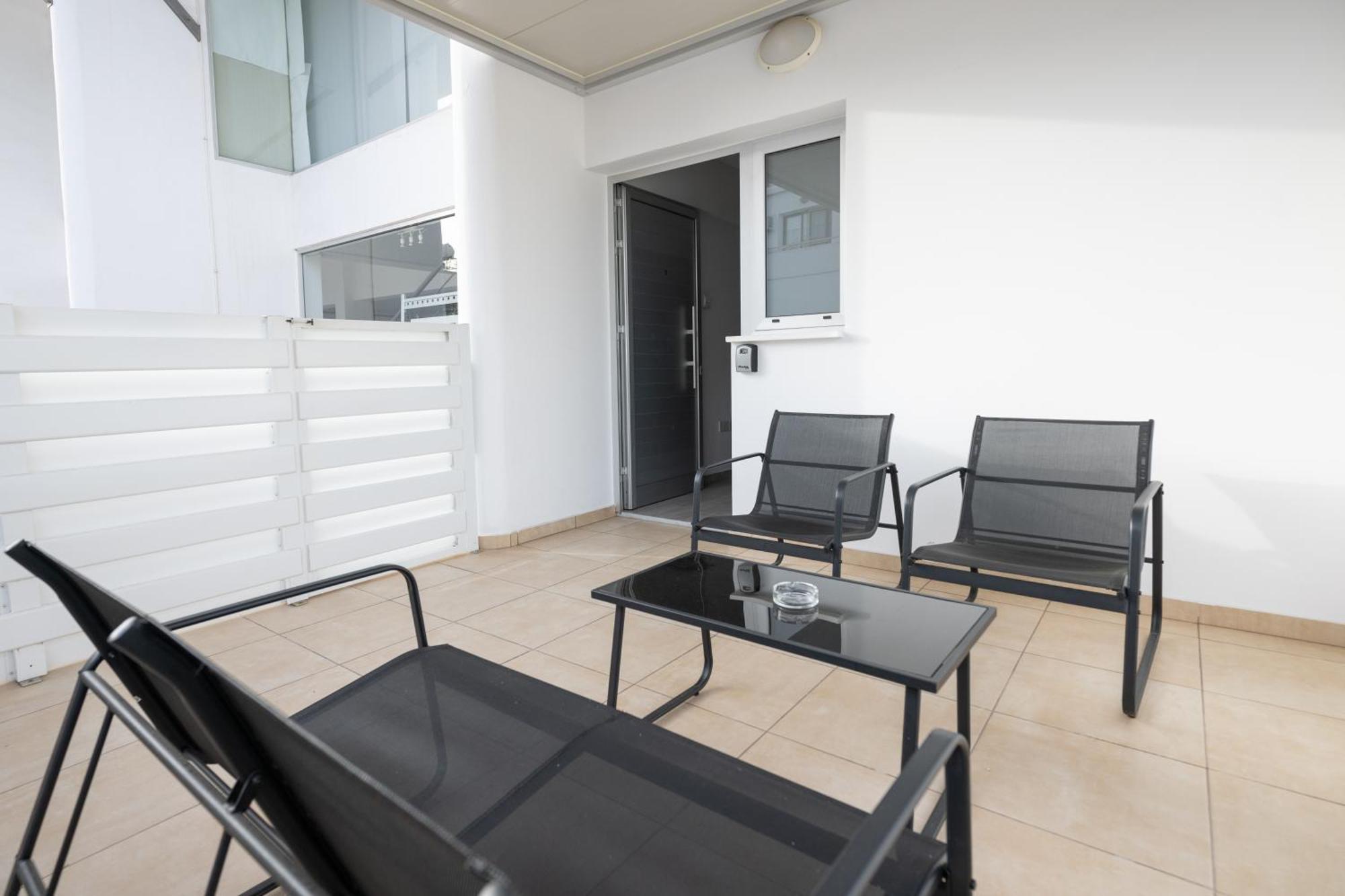 Napa Centrale Suites Agia Napa Buitenkant foto