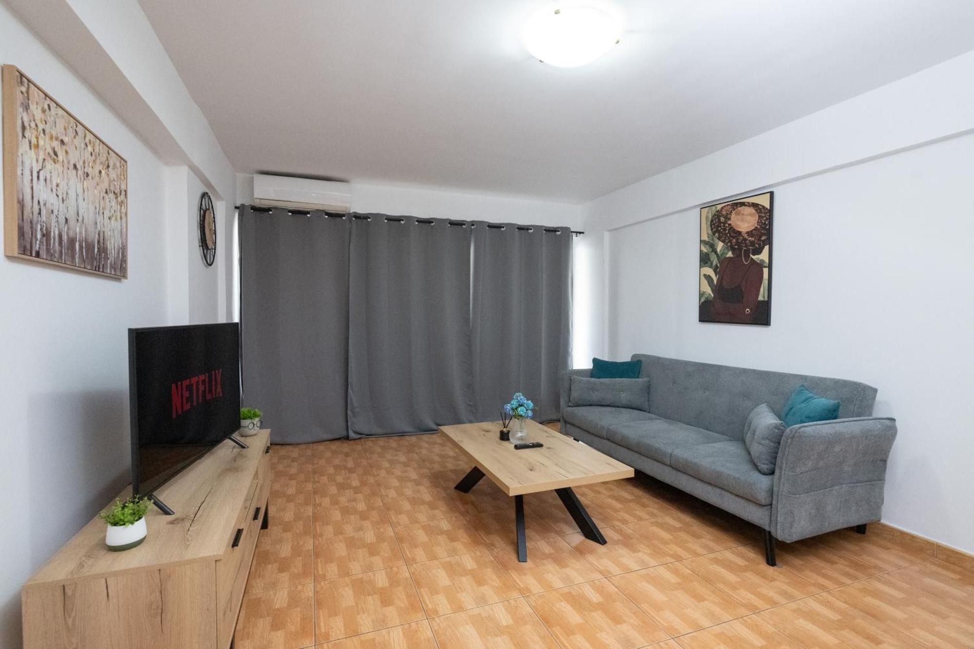 Napa Centrale Suites Agia Napa Buitenkant foto