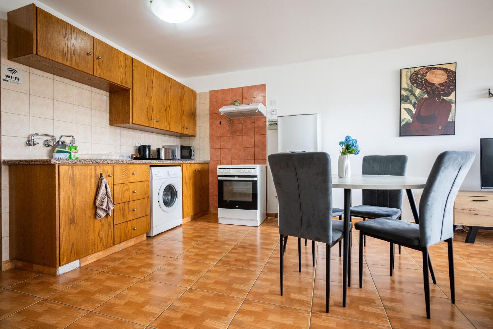 Napa Centrale Suites Agia Napa Buitenkant foto