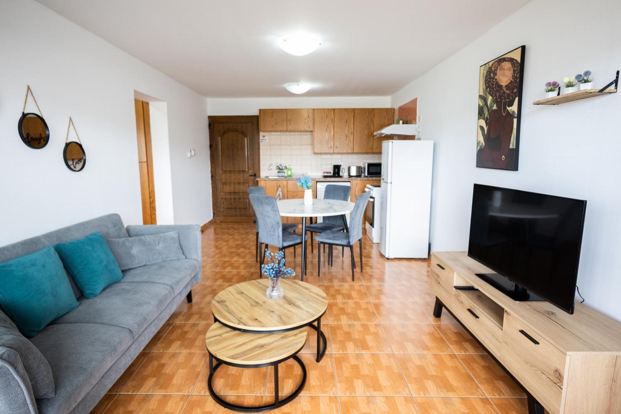 Napa Centrale Suites Agia Napa Buitenkant foto