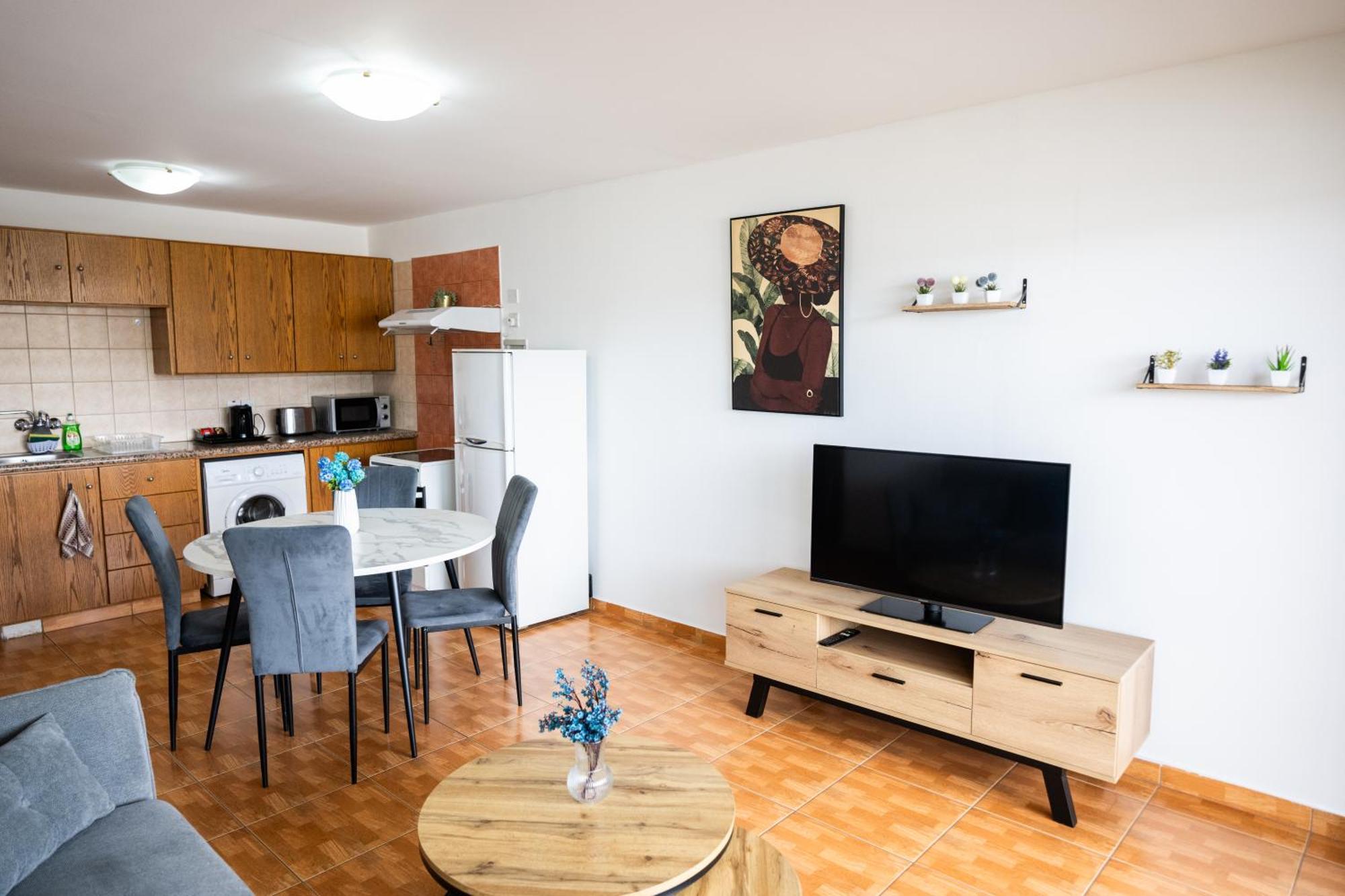 Napa Centrale Suites Agia Napa Buitenkant foto